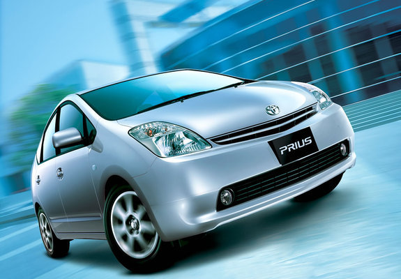 Pictures of Toyota Prius JP-spec (NHW20) 2003–11