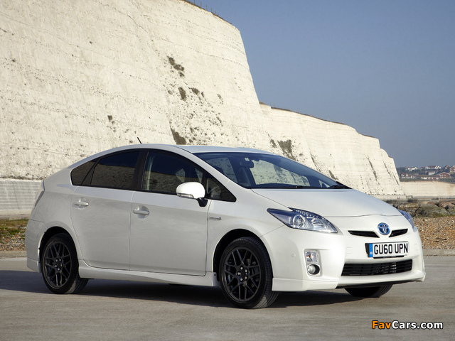 Pictures of Toyota Prius 10th Anniversary (ZVW30) 2010 (640 x 480)