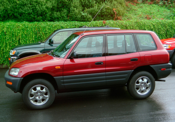 Toyota RAV4 5-door US-spec 1994–97 images