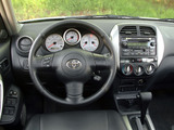 Toyota RAV4 US-spec 2003–05 wallpapers