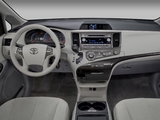 Pictures of Toyota Sienna 2010