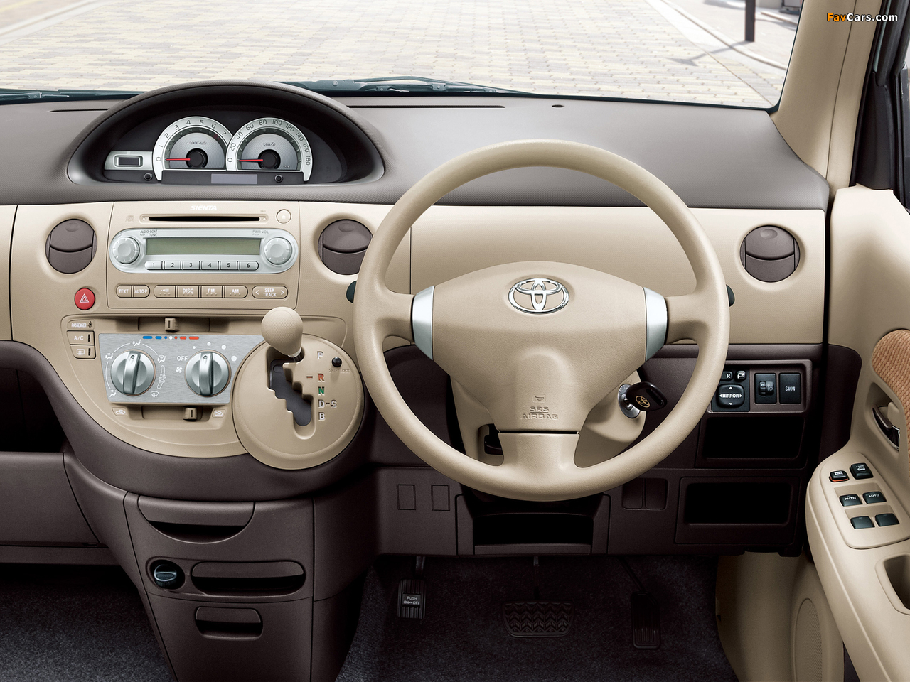 Toyota Sienta (NCP81G) 2011 images (1280 x 960)
