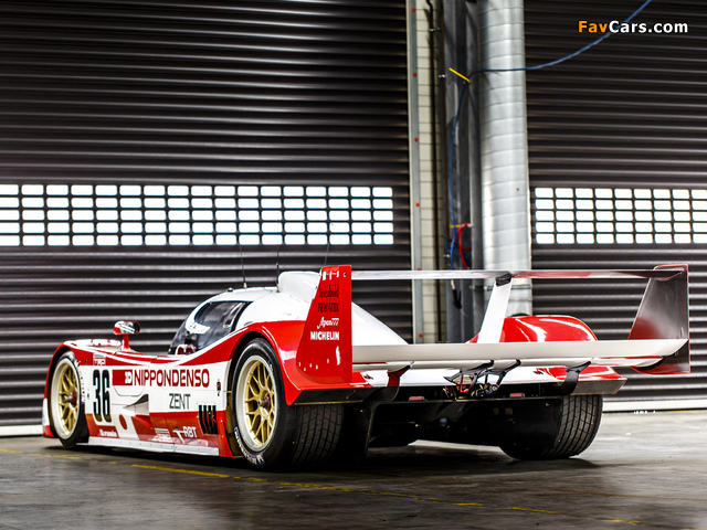 Images of Toyota TS010 1993 (640 x 480)