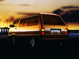 Images of Toyota Van LE 1984–89