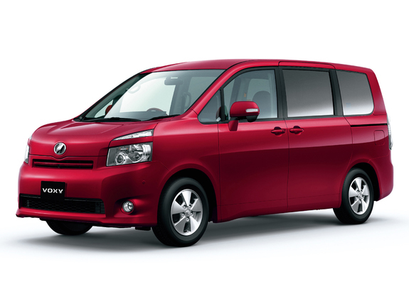 Pictures of Toyota Voxy 2007–10