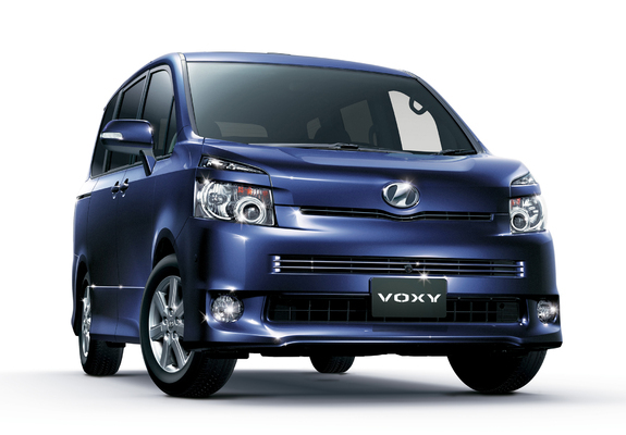Toyota Voxy ZS 2007–10 photos