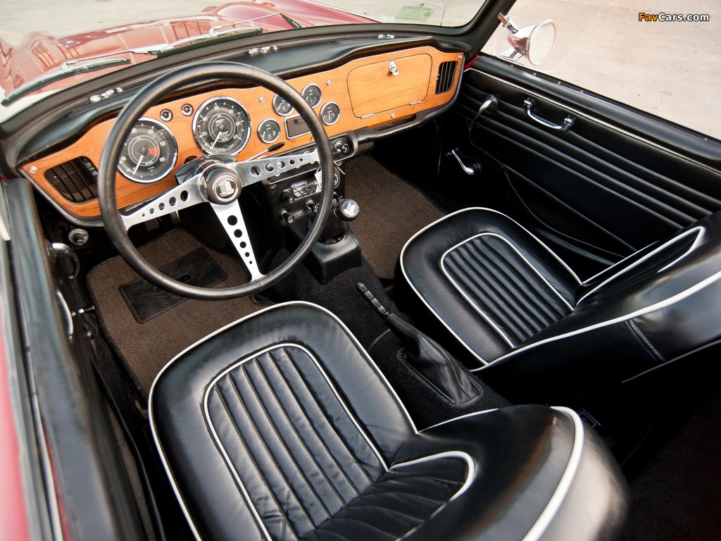 Photos of Triumph TR4A 1965–68 (1024 x 768)