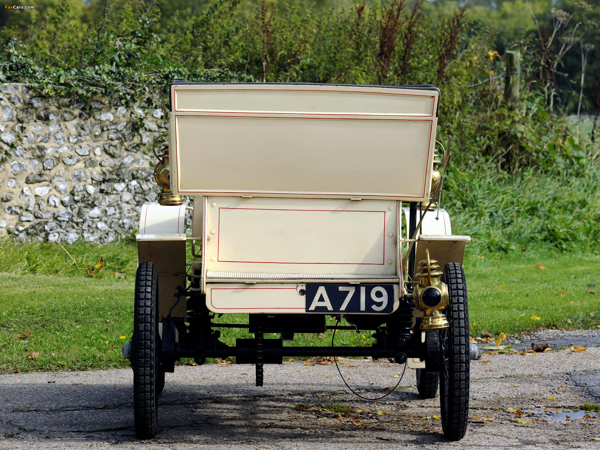 Photos of Vauxhall 5 HP 2-seater Light Car 1903 (2048 x 1536)