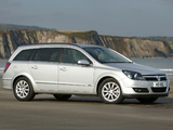 Images of Vauxhall Astra Estate 2005–10