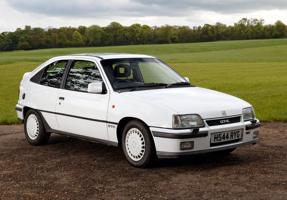 Vauxhall Astra GTE 1984–91 pictures
