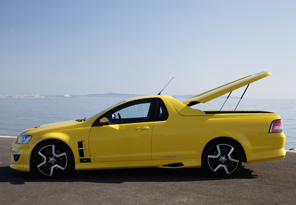 Images of Vauxhall VXR8 Maloo 2012–13