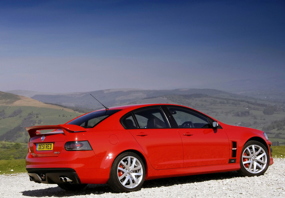 Photos of Vauxhall VXR8 2007–09
