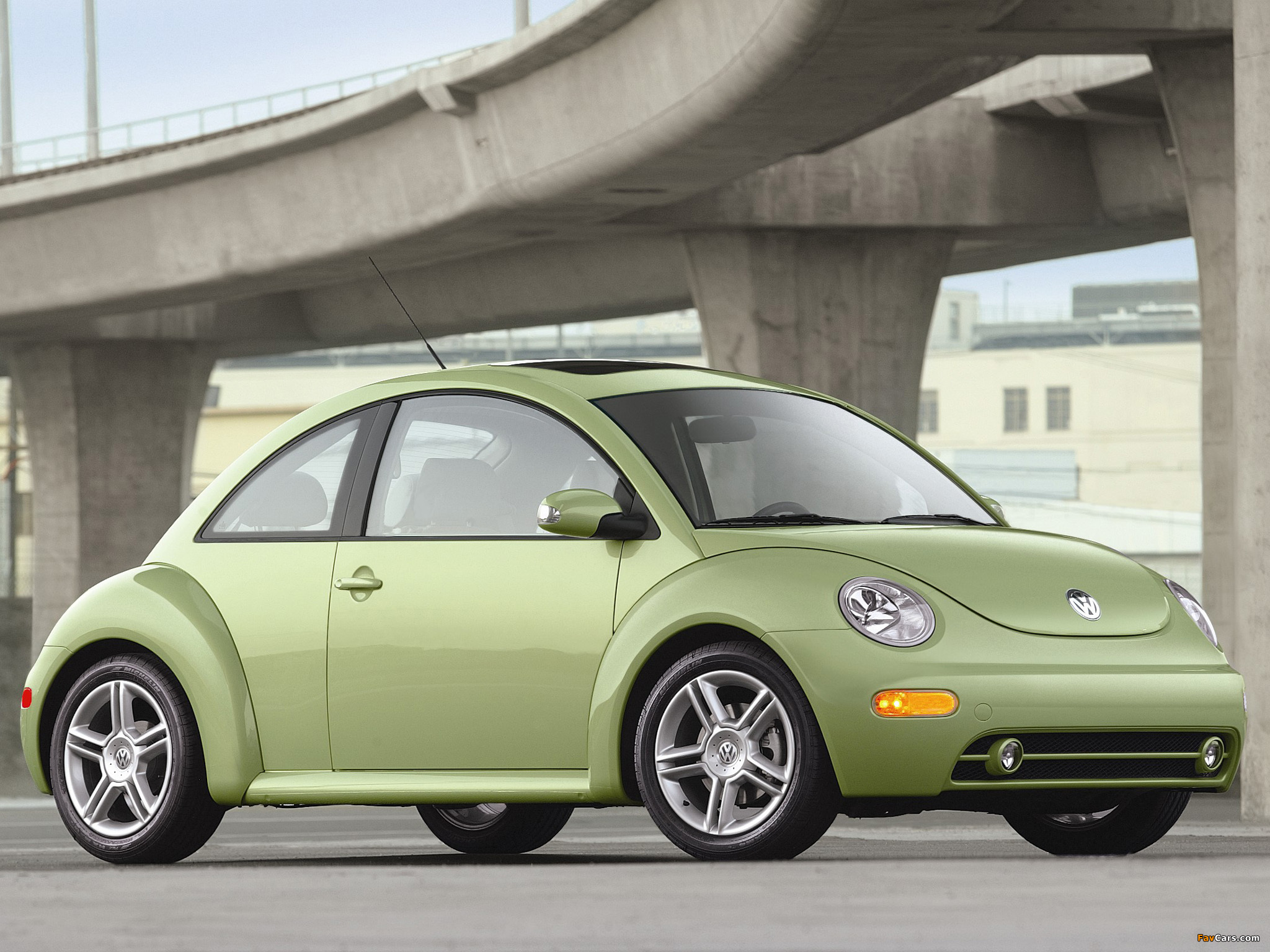 Images of Volkswagen New Beetle US-spec 1998–2005 (2048 x 1536)