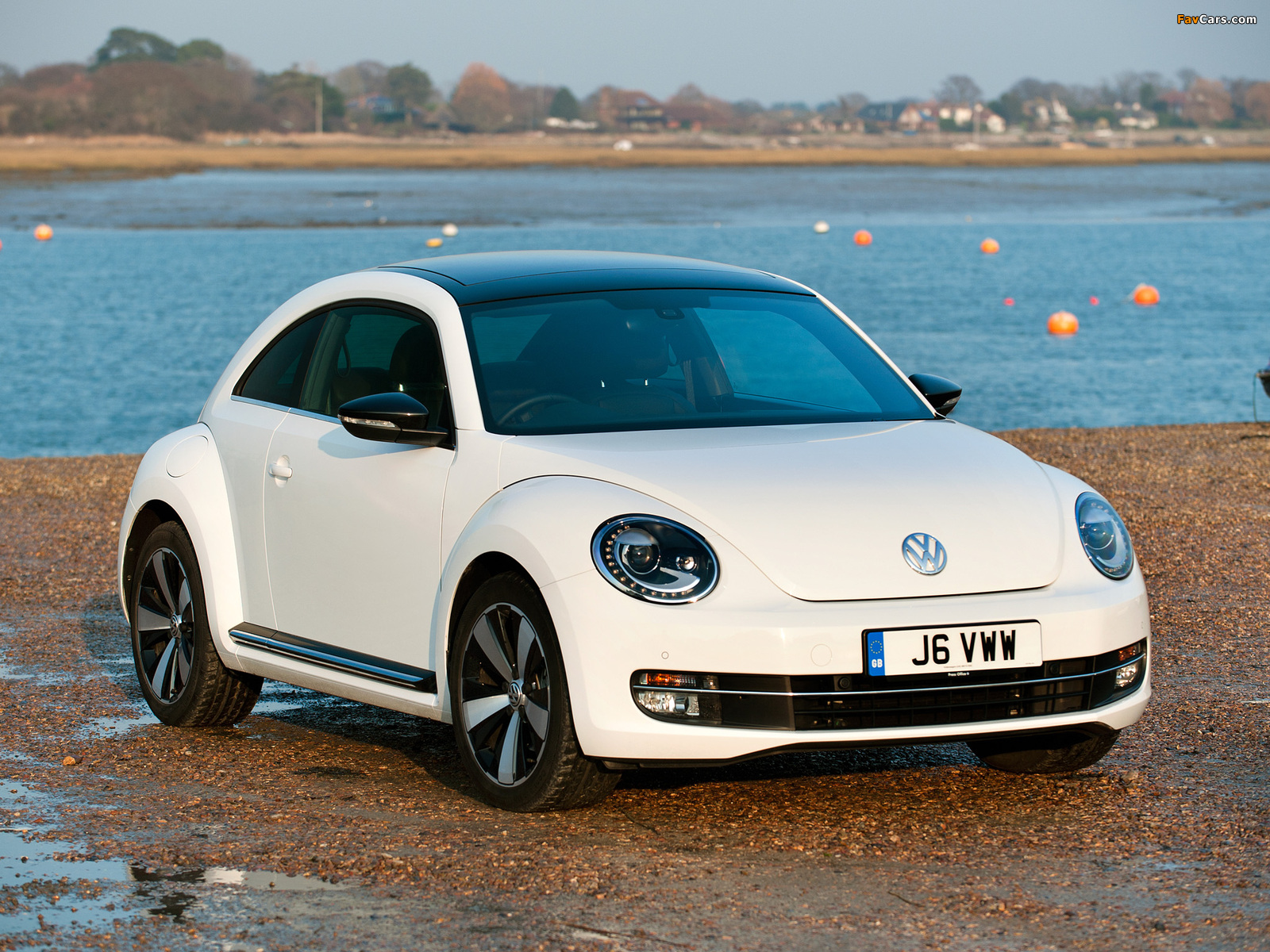 Images of Volkswagen Beetle UK-spec 2011 (1600 x 1200)