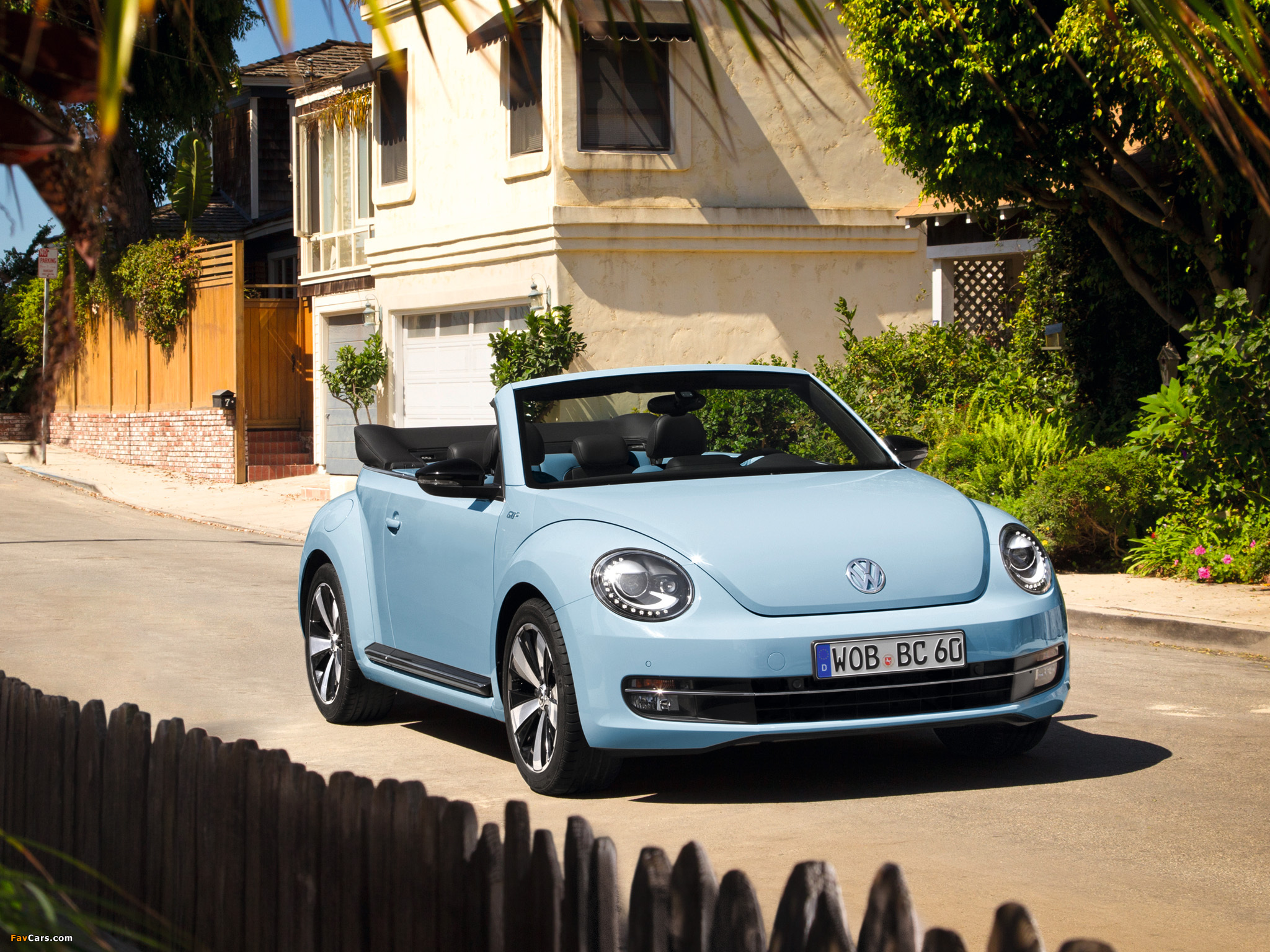 Images of Volkswagen Beetle Cabrio 60s Edition 2012 (2048 x 1536)