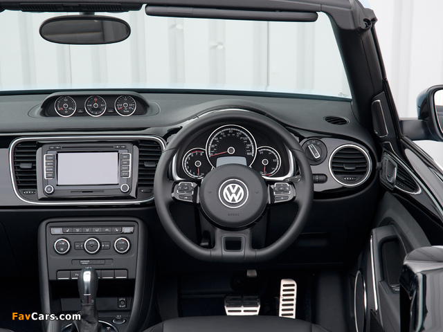 Images of Volkswagen Beetle Cabrio UK-spec 2013 (640 x 480)