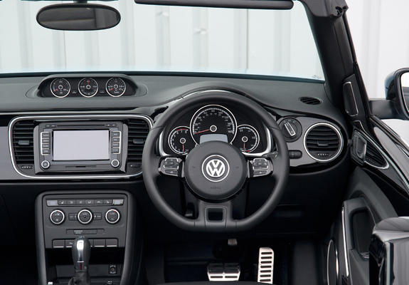 Images of Volkswagen Beetle Cabrio UK-spec 2013