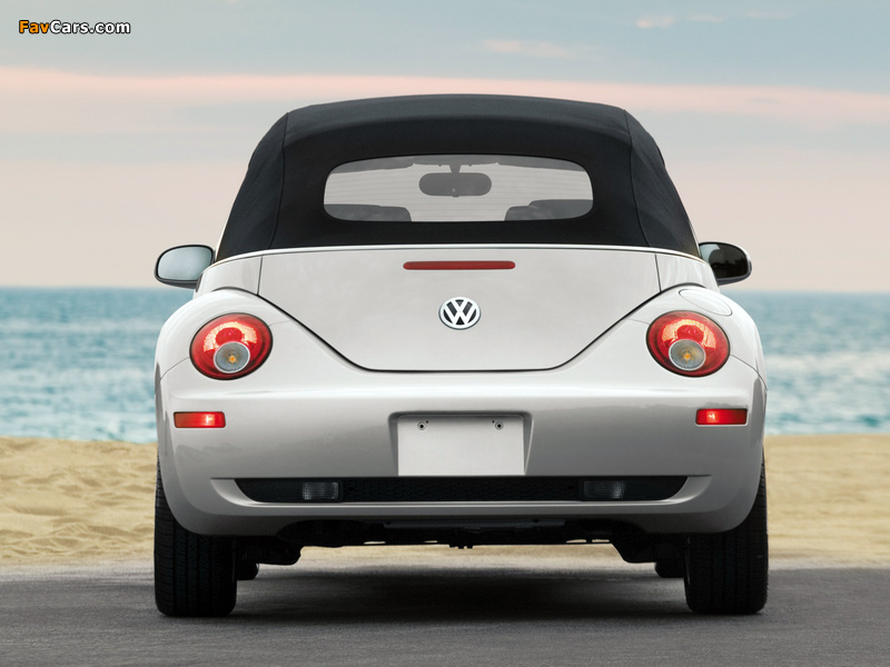 Photos of Volkswagen New Beetle Convertible 2006–10 (800 x 600)