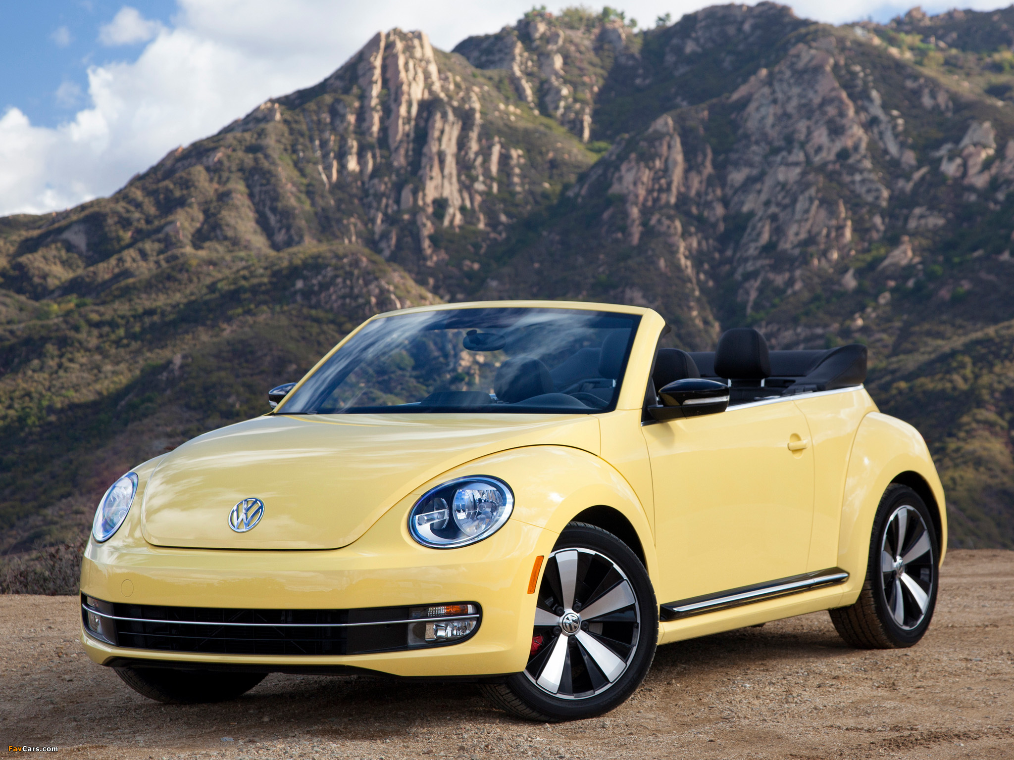 Pictures of Volkswagen Beetle Convertible 2012 (2048 x 1536)