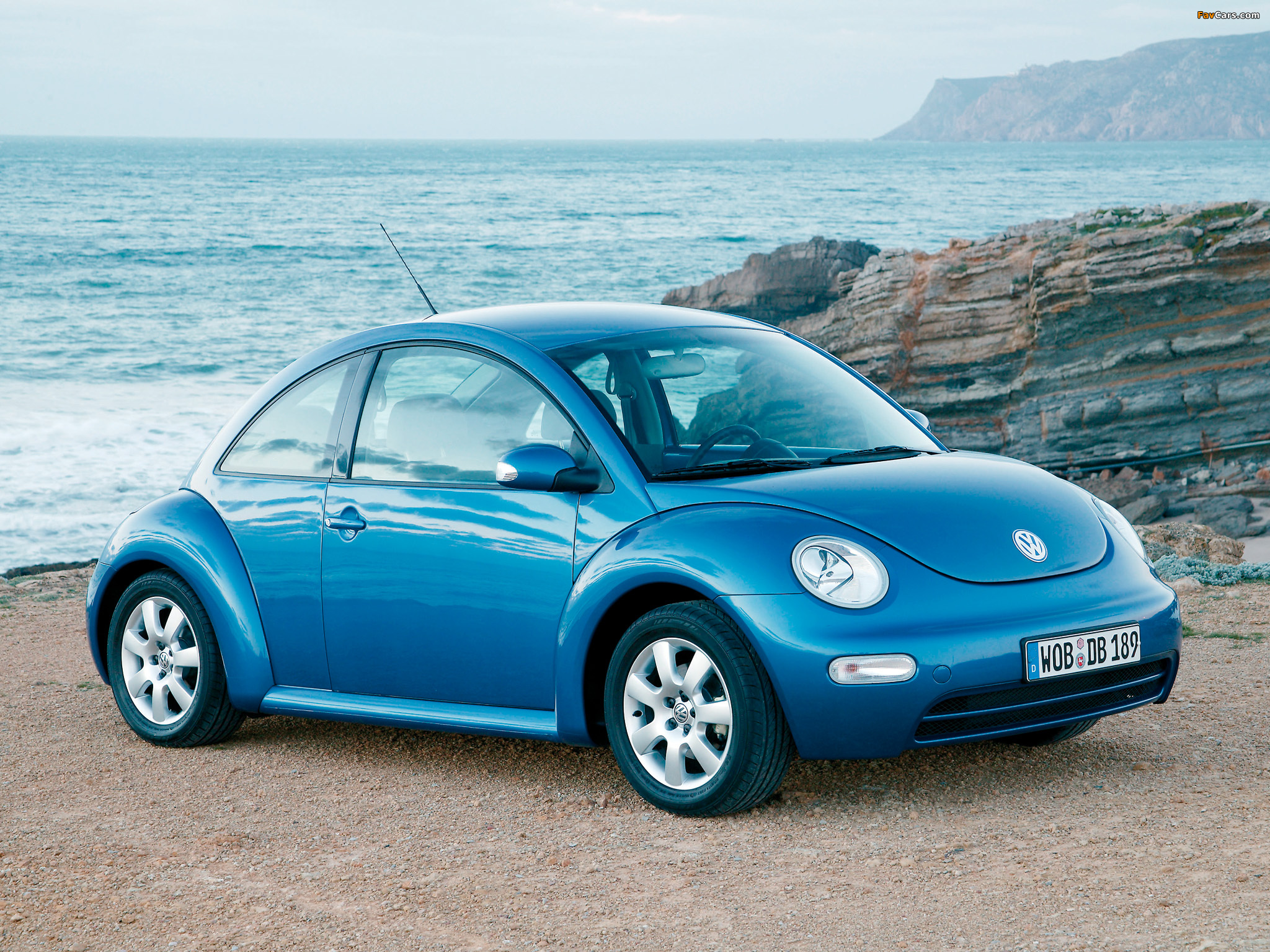 Volkswagen New Beetle 1998–2005 pictures (2048 x 1536)