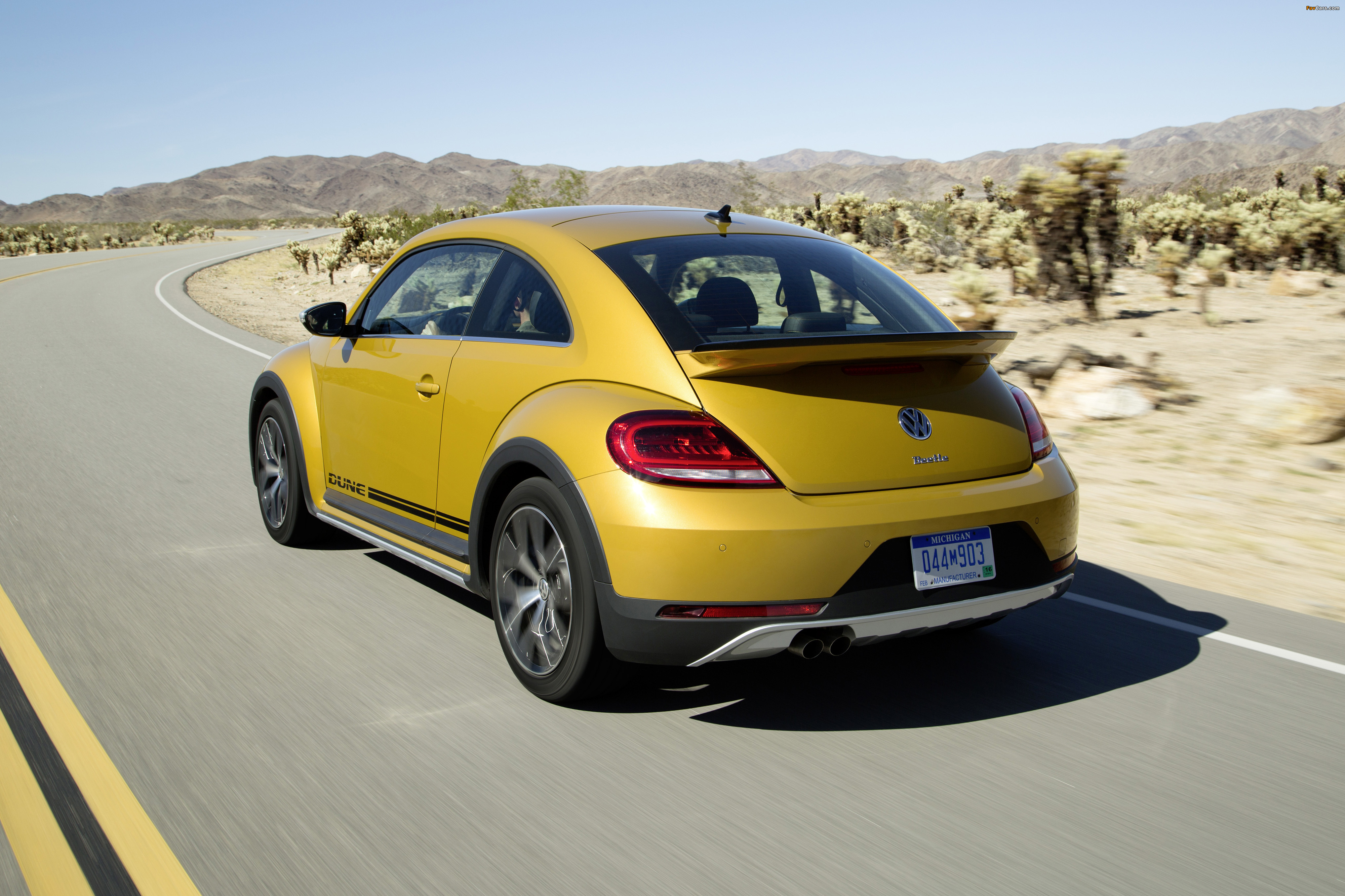Volkswagen Beetle Dune 2016 pictures (4069 x 2712)