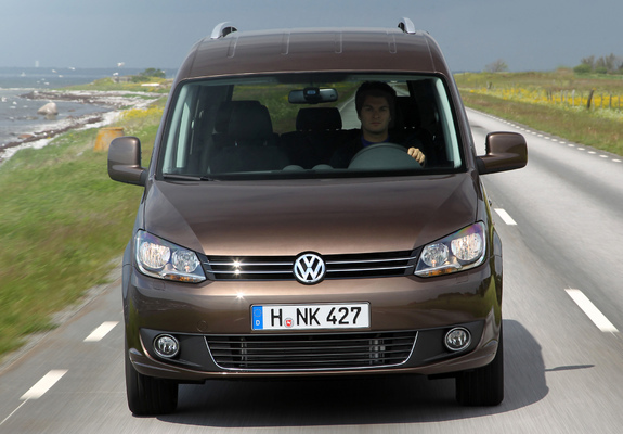 Images of Volkswagen Caddy (Type 2K) 2010
