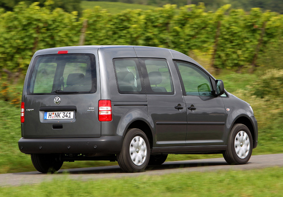 Pictures of Volkswagen Caddy BlueMotion (Type 2K) 2010