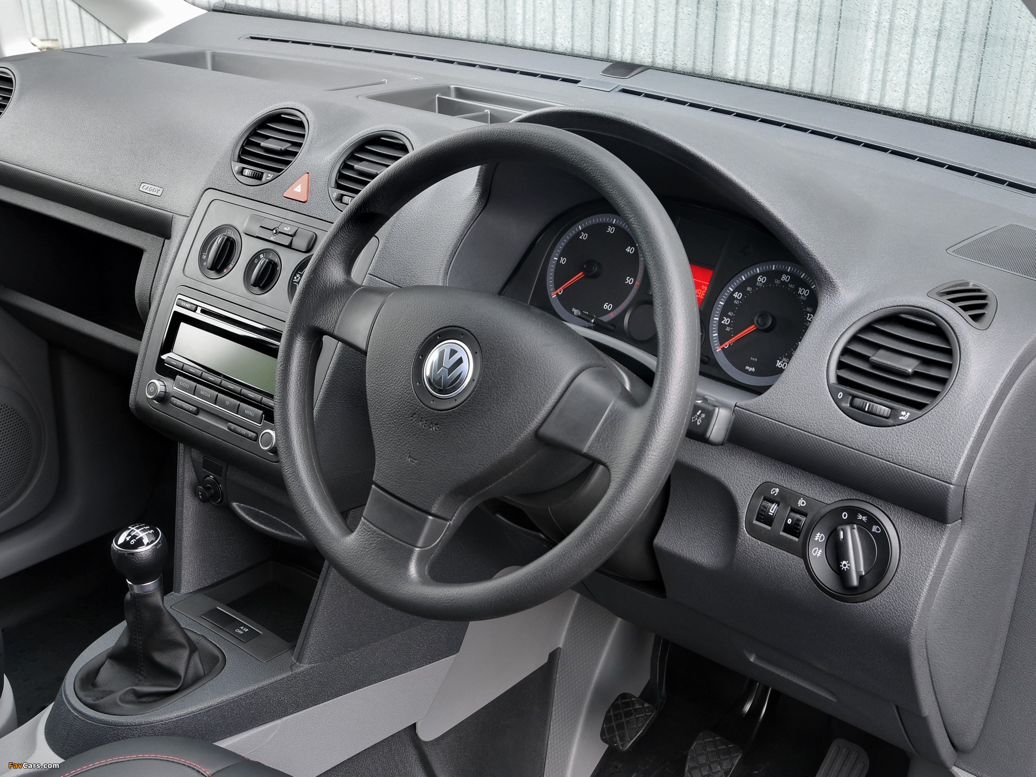 Volkswagen Caddy Sportline (Type 2K) 2008–10 wallpapers (2048 x 1536)