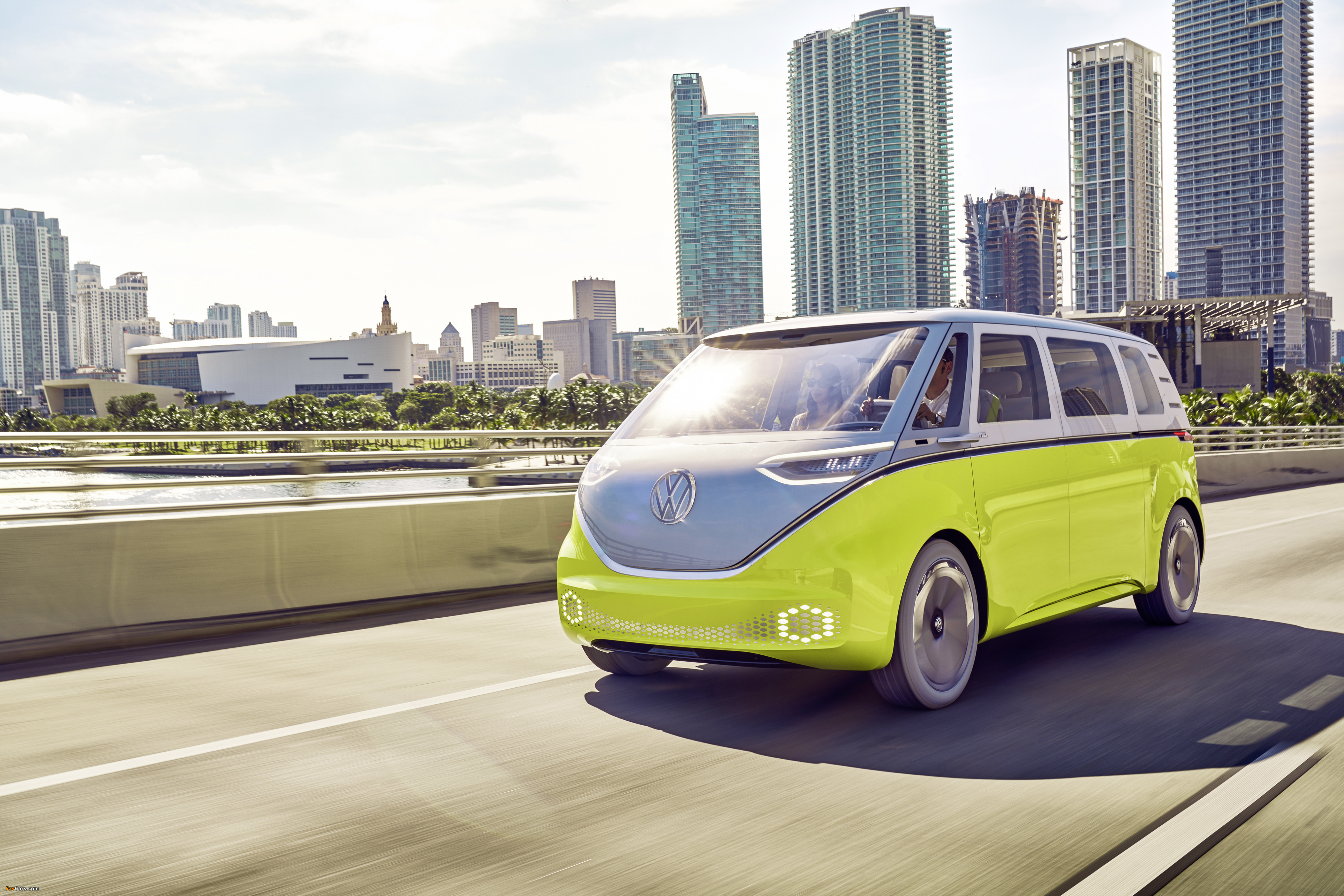 Машины 2026. Volkswagen Electric car 2022. Volkswagen i.d. Buzz 2022. Фольксваген электрокар 2022. Volkswagen Microbus Concept.