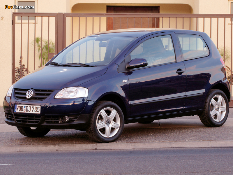 Volkswagen Fox 2005–09 images (800 x 600)