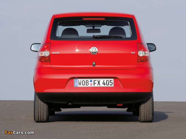 Volkswagen Fox 2005–09 images (640 x 480)