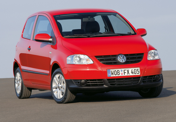 Volkswagen Fox 2005–09 pictures