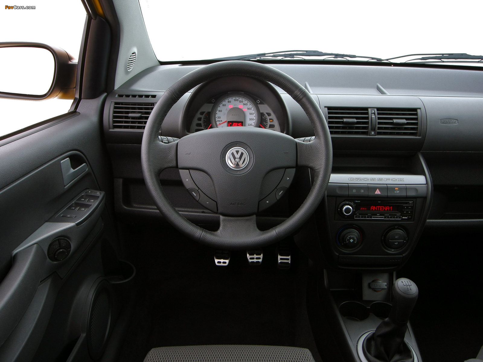 Volkswagen CrossFox 2008–09 pictures (1600 x 1200)