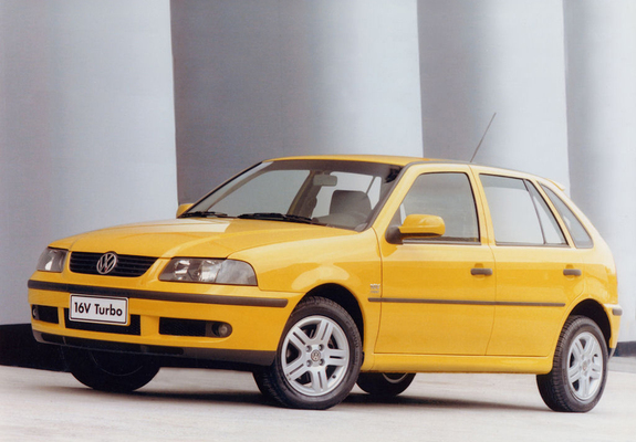 Photos of Volkswagen Gol Turbo 2000–03