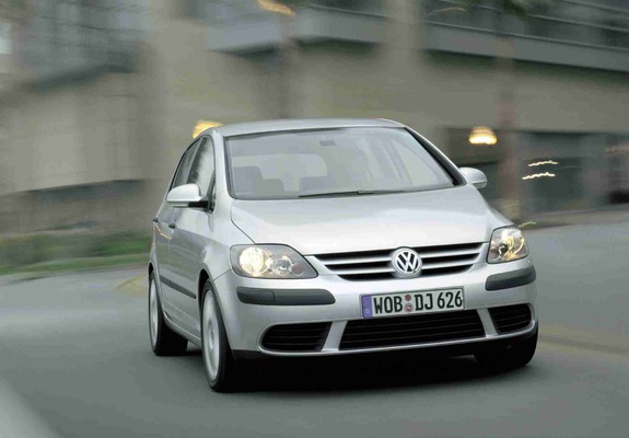 Pictures of Volkswagen Golf Plus 2005–09