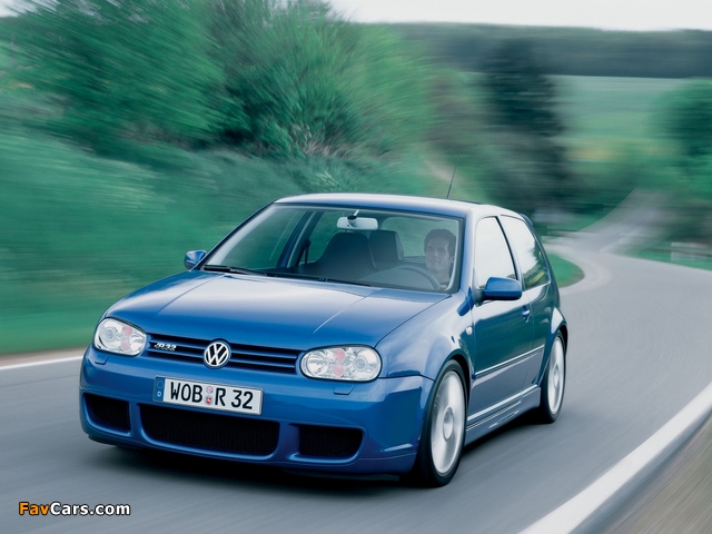 Images of Volkswagen Golf R32 (Typ 1J) 2002–04 (640 x 480)