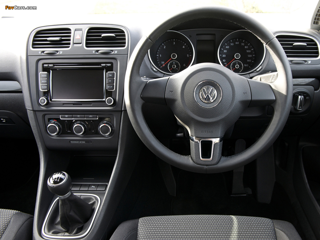 Images of Volkswagen Golf Variant UK-spec (Typ 5K) 2009 (1024 x 768)