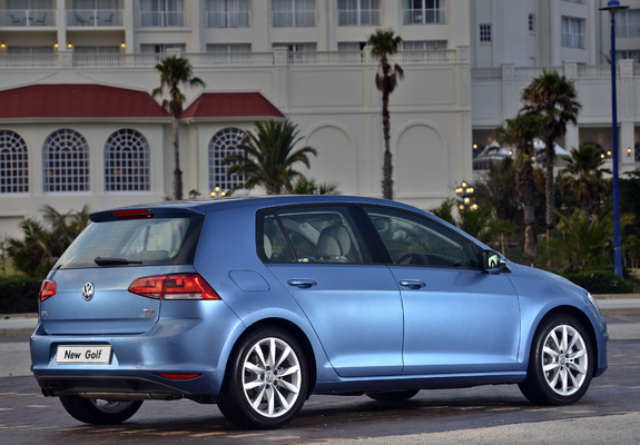 Images of Volkswagen Golf TSI BlueMotion 5-door ZA-spec (Typ 5G) 2013