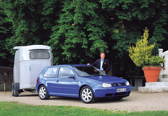Photos of Volkswagen Golf V6 4MOTION 3-door (Typ 1J) 1999–2003