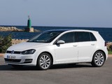 Photos of Volkswagen Golf TSI BlueMotion 5-door (Typ 5G) 2012