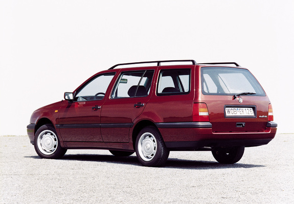 Pictures of Volkswagen Golf Variant (Typ 1H) 1993–99