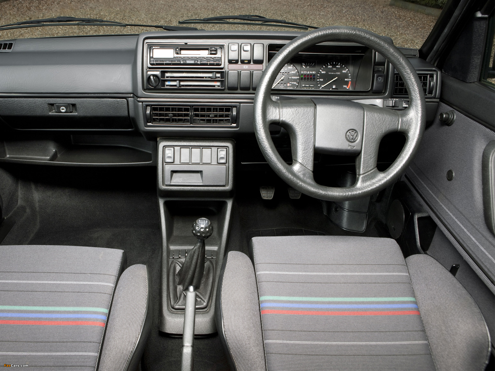 Volkswagen Golf GTI UK-spec (Typ 1G) 1989–92 photos (2048 x 1536)