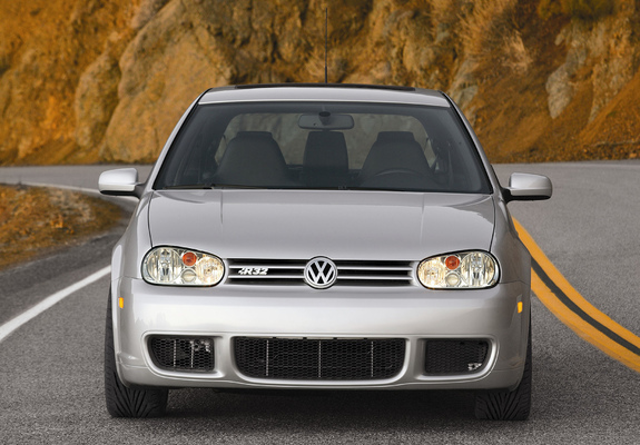 Volkswagen Golf R32 US-spec (Typ 1J) 2002–04 images