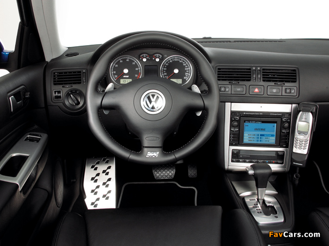 Volkswagen Golf R32 (Typ 1J) 2002–04 pictures (640 x 480)