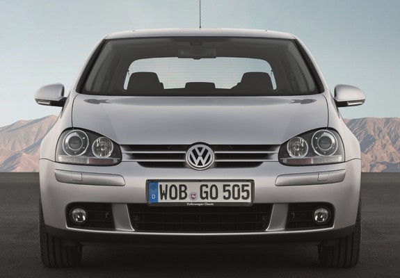 Volkswagen Golf 5-door (Typ 1K) 2003–08 pictures