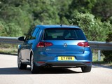 Volkswagen Golf TDI BlueMotion 5-door UK-spec (Typ 5G) 2012 photos