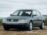 Images of Volkswagen Passat W8 Sedan US-spec (B5+) 2002–04