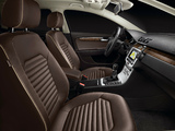 Images of Volkswagen Passat Variant Exclusive (B7) 2011