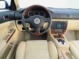 Volkswagen Passat Variant (B5+) 2000–05 photos