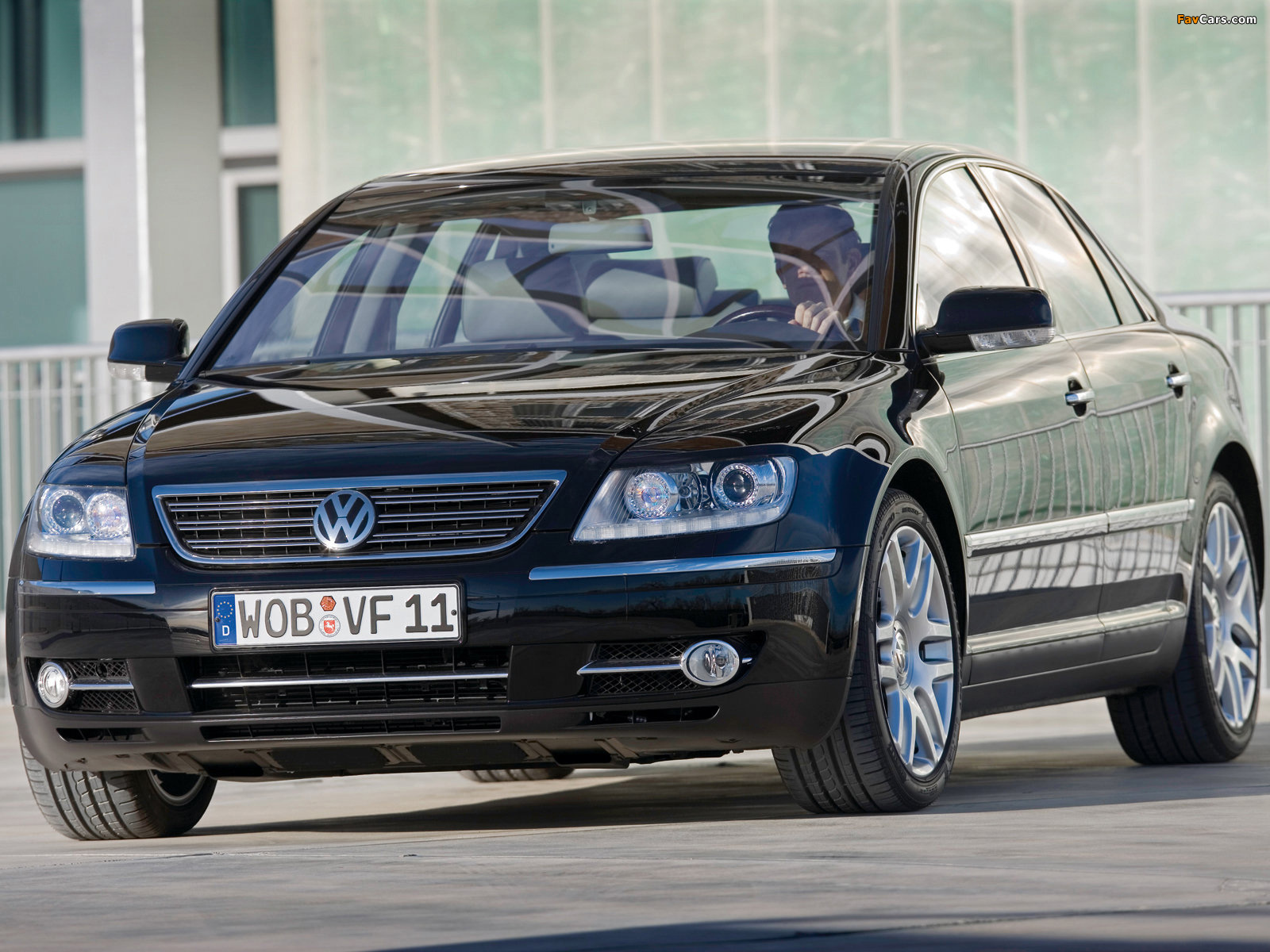 Volkswagen Phaeton V8 2007–10 images (1600 x 1200)